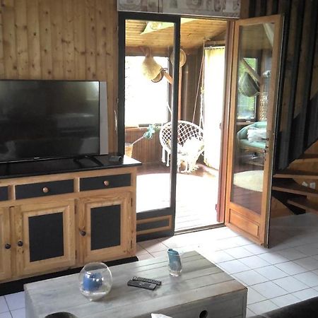 Chalet Bord De Mer Lingreville Exterior photo